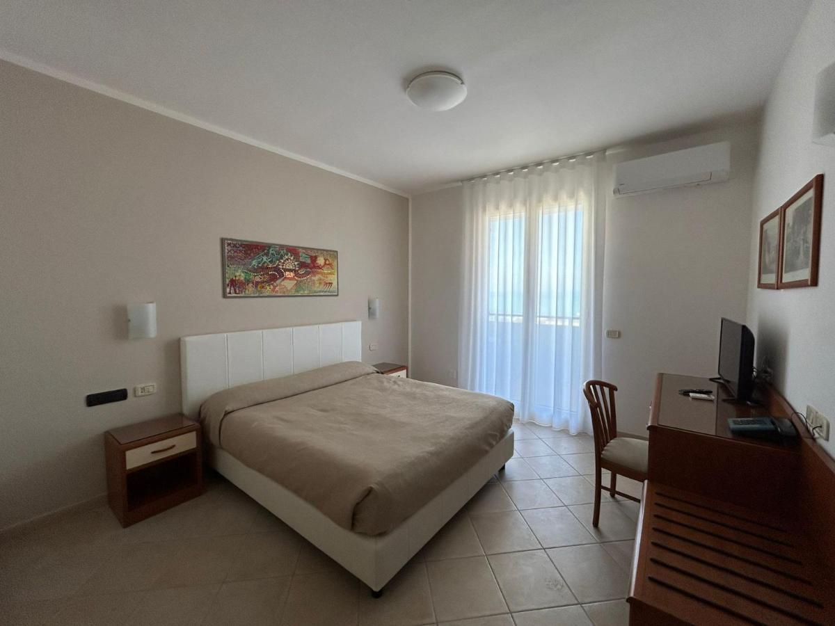 Bikini Hotel В'єсте Екстер'єр фото