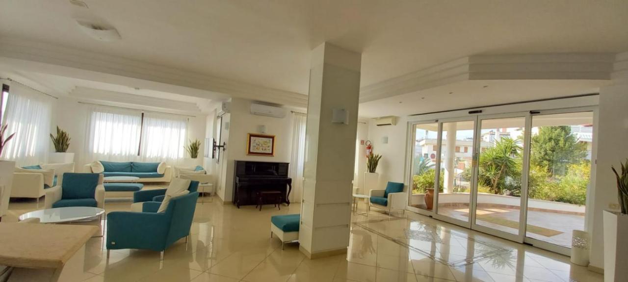 Bikini Hotel В'єсте Екстер'єр фото